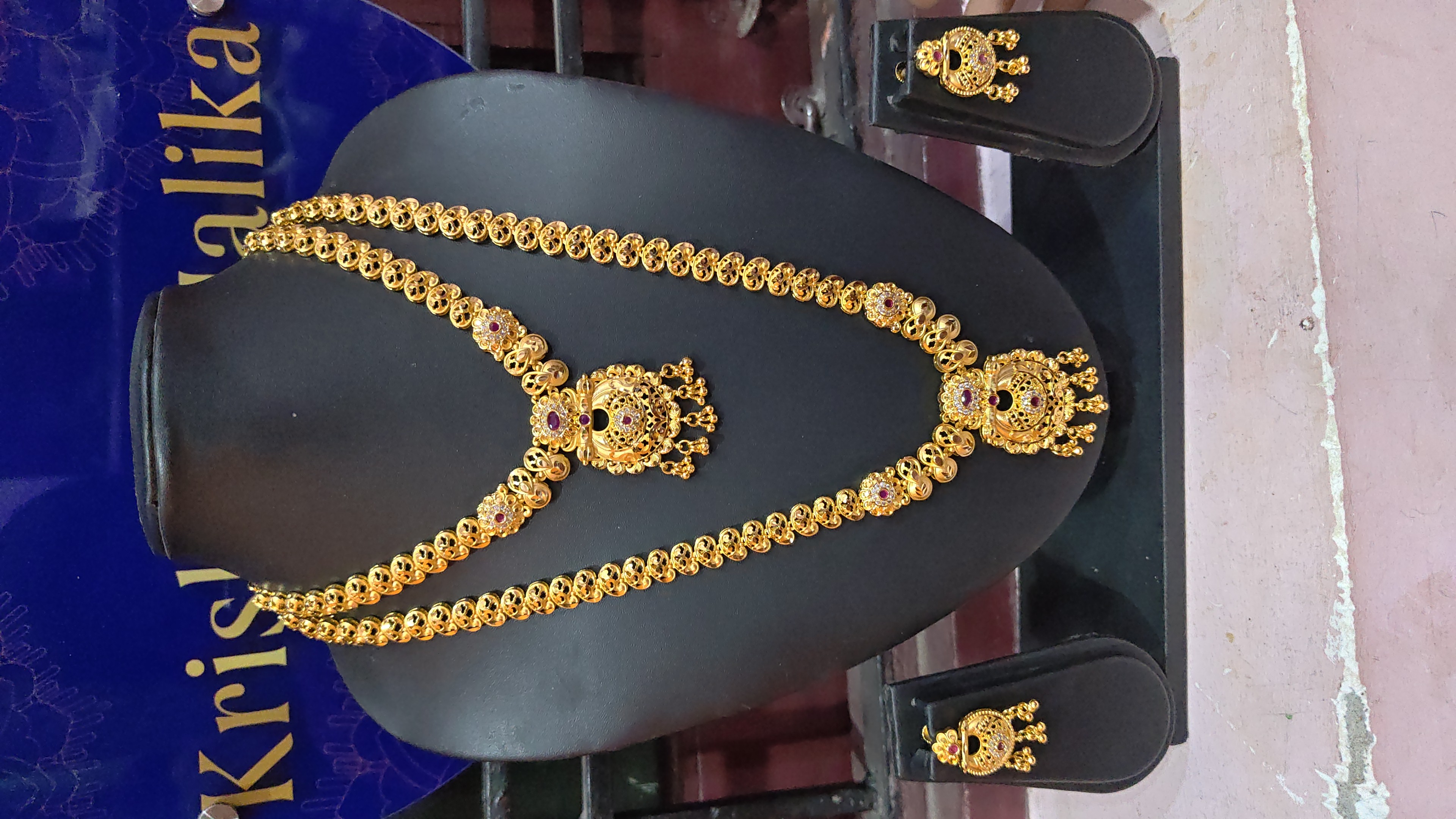 Gold replica bridal set
