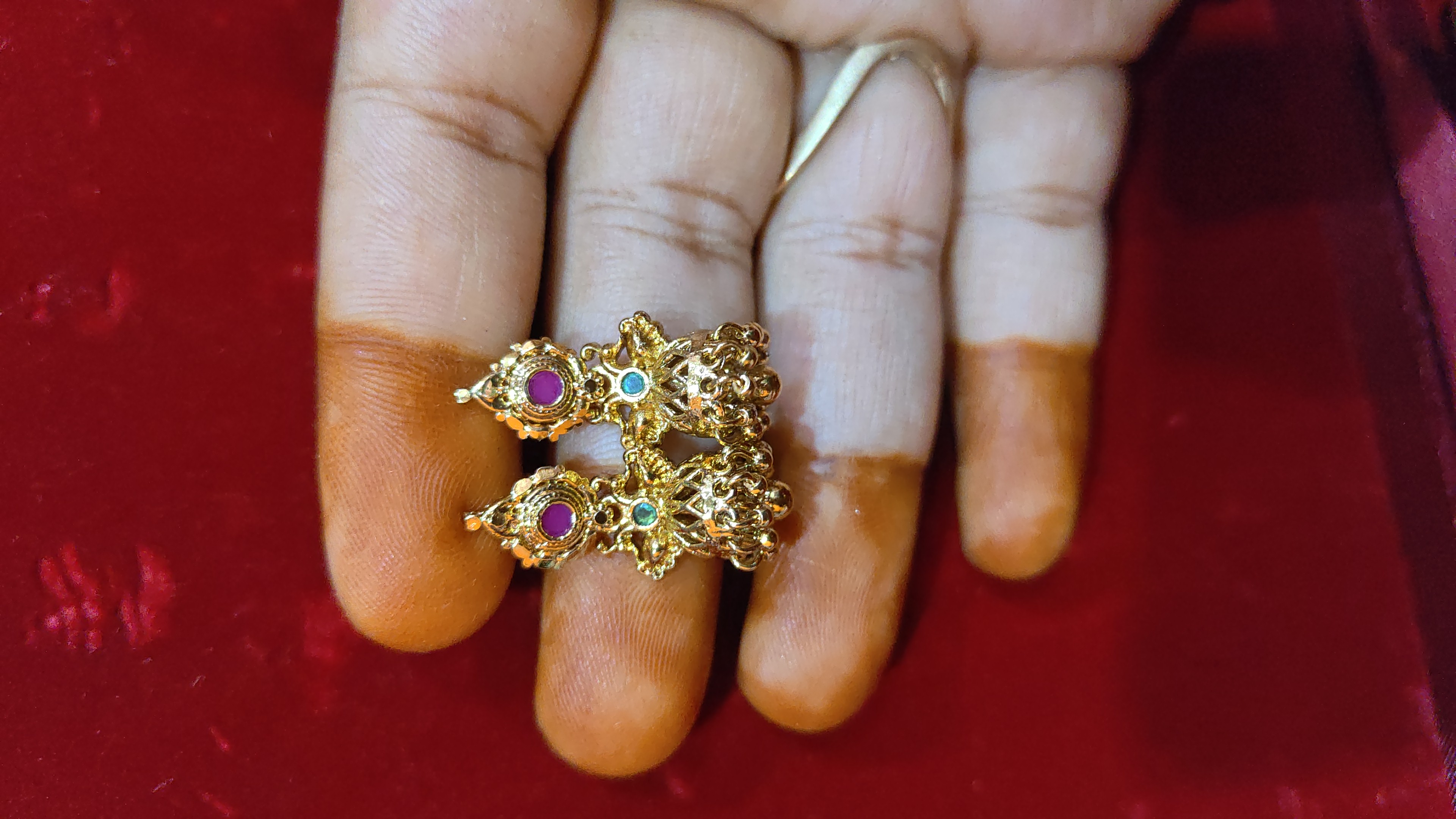 Small size buttalu 💯 gold look