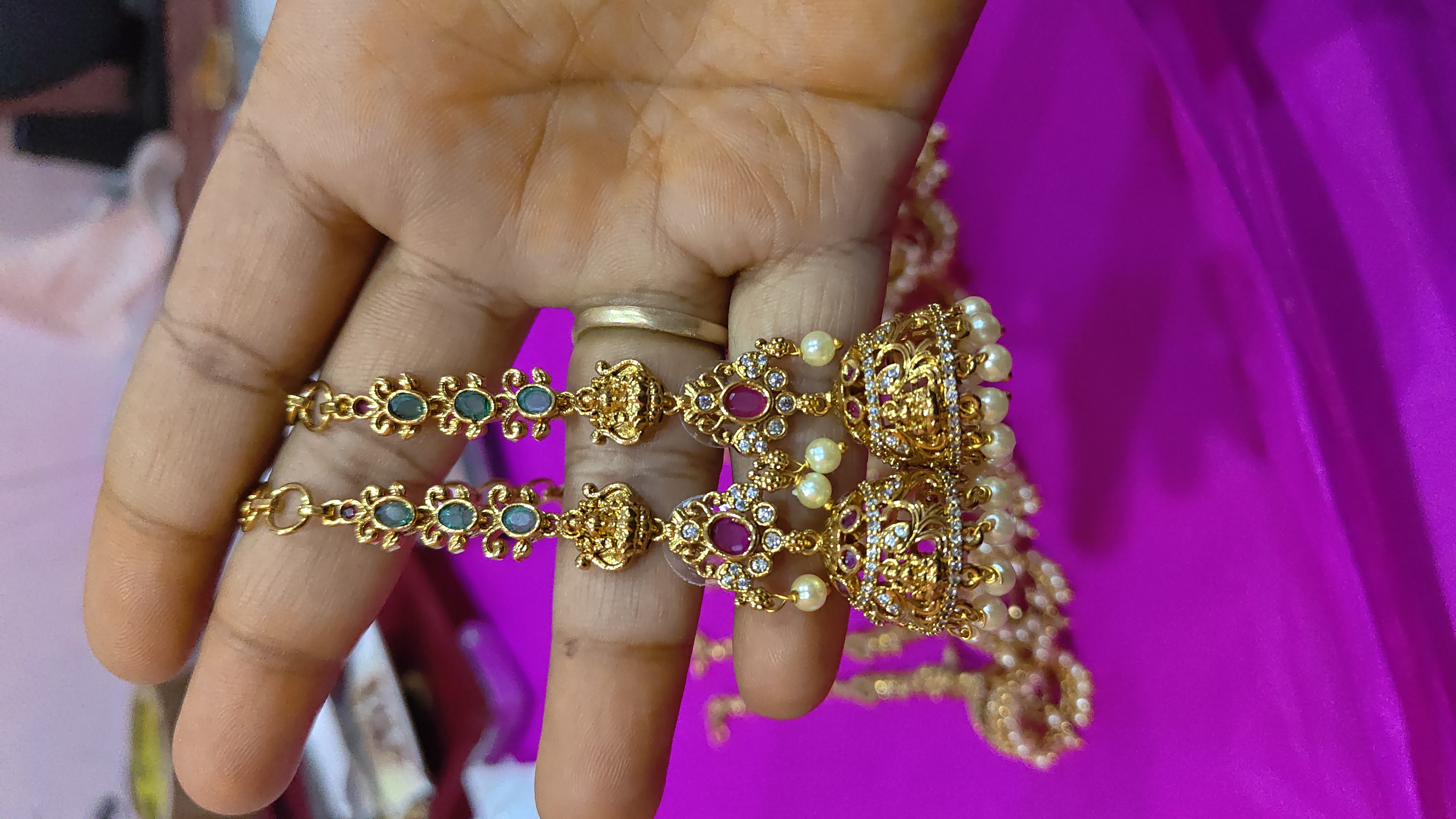 Jumka with attached matni