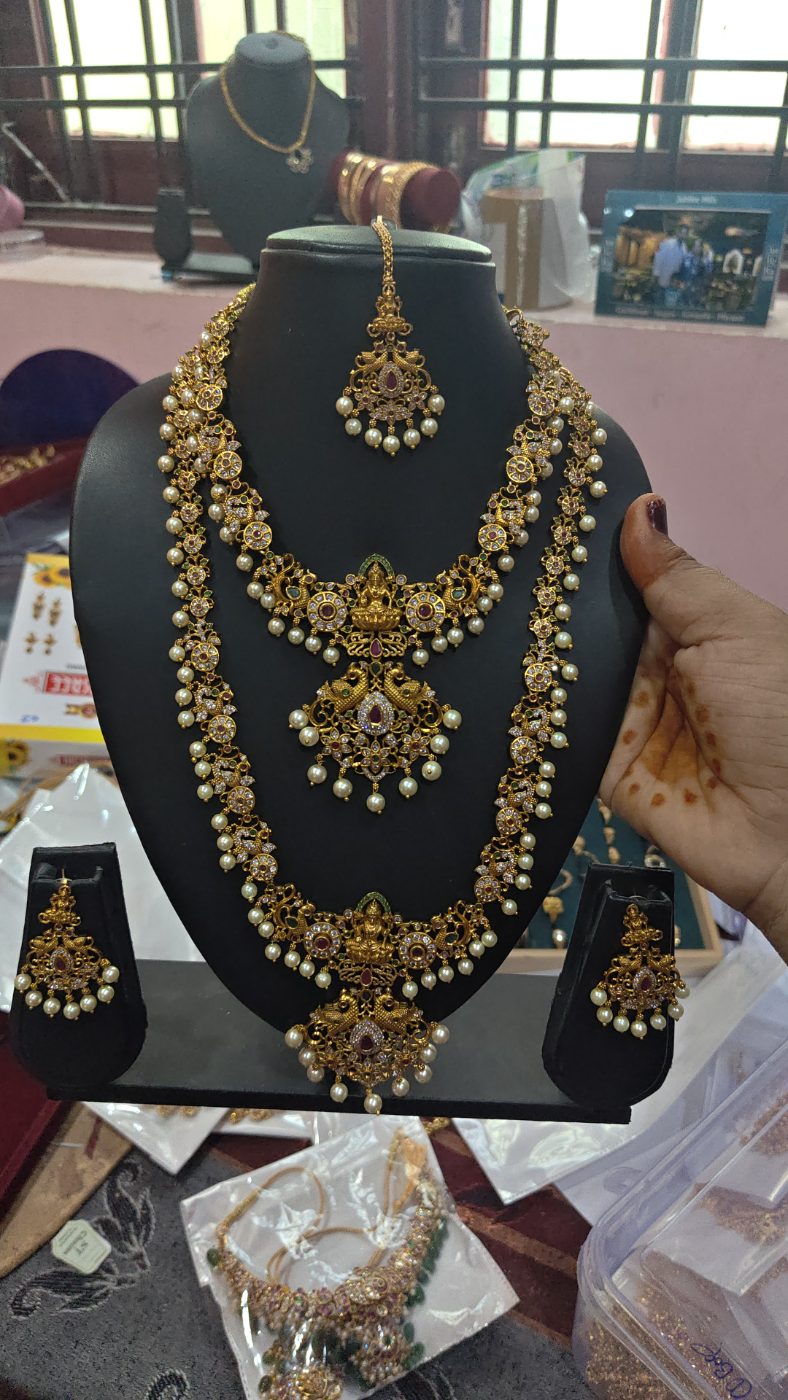 Laxmi devi set