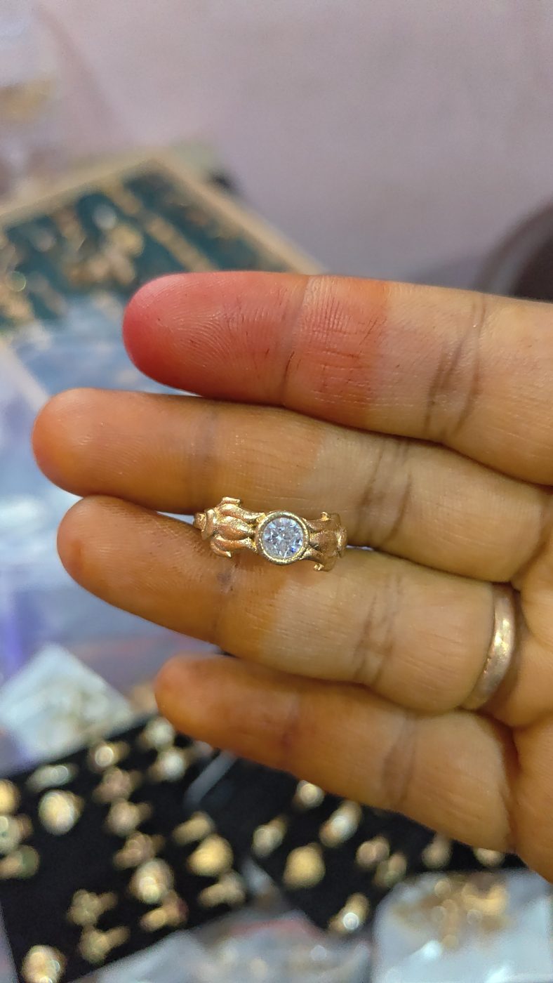 Panchaloham white stone ring with side lotus 🪷