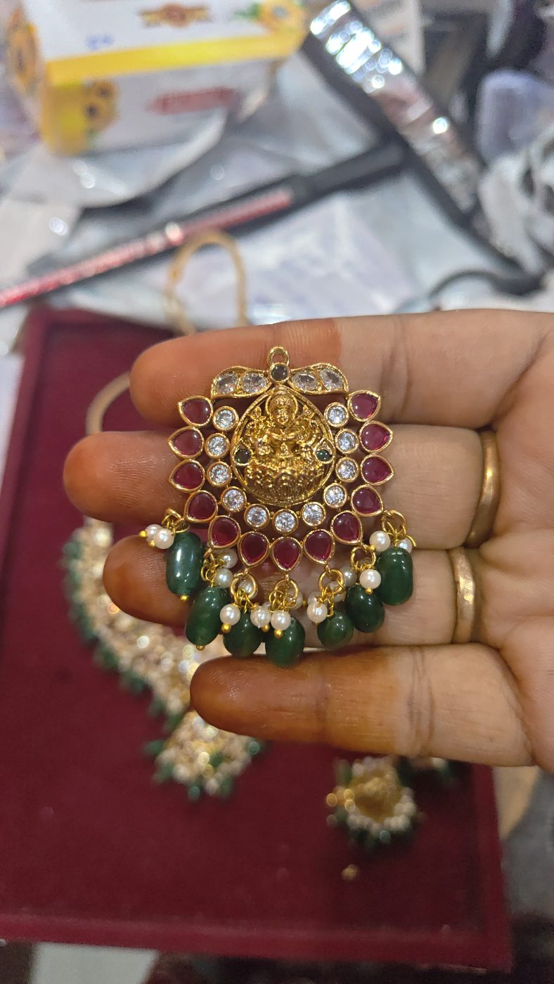 3 in 1 jadav premium short necklace