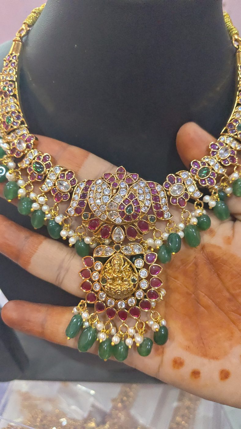 3 in 1 jadav premium short necklace